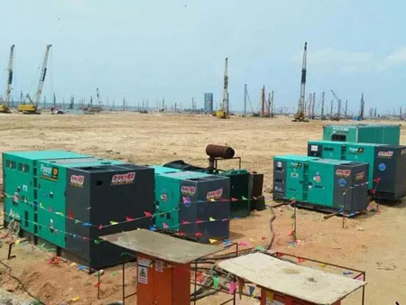 安化柴油发电机组干式空气滤清器的维护成本高吗？